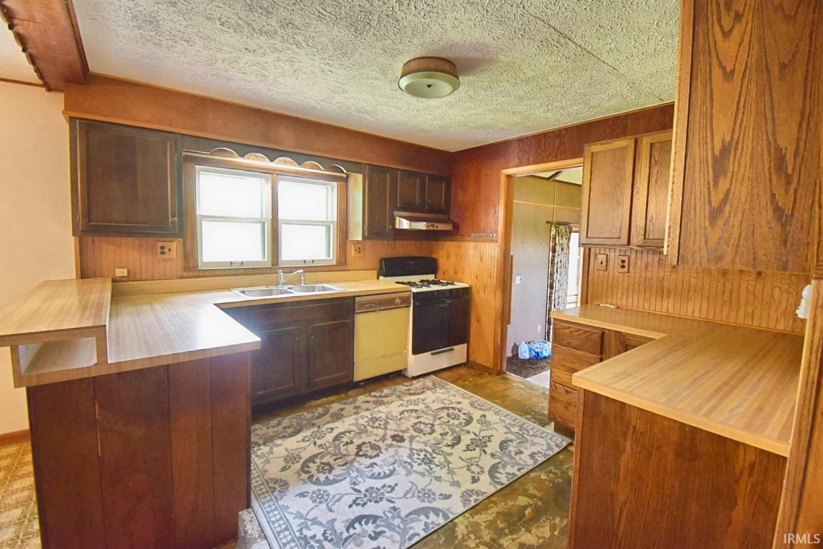 518 West State Road Fowler, IN 47944 - Photo 13 of 30