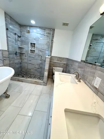 $4,999 | 30 Petra Drive, Morganville, NJ 07751