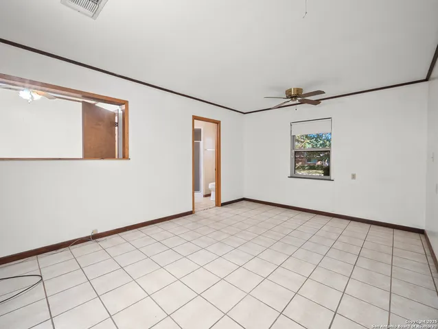 a view of a livingroom with an empty space