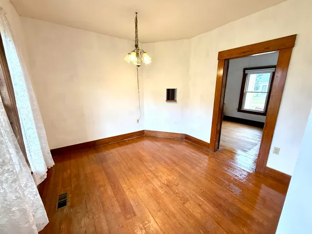 $339,000 | 4706 Highway 5, Barnet, VT 05050