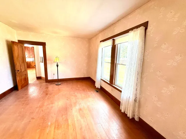 $339,000 | 4706 Highway 5, Barnet, VT 05050