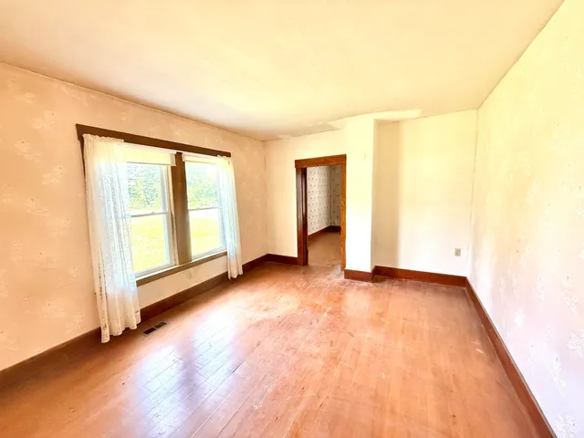 $339,000 | 4706 Highway 5, Barnet, VT 05050