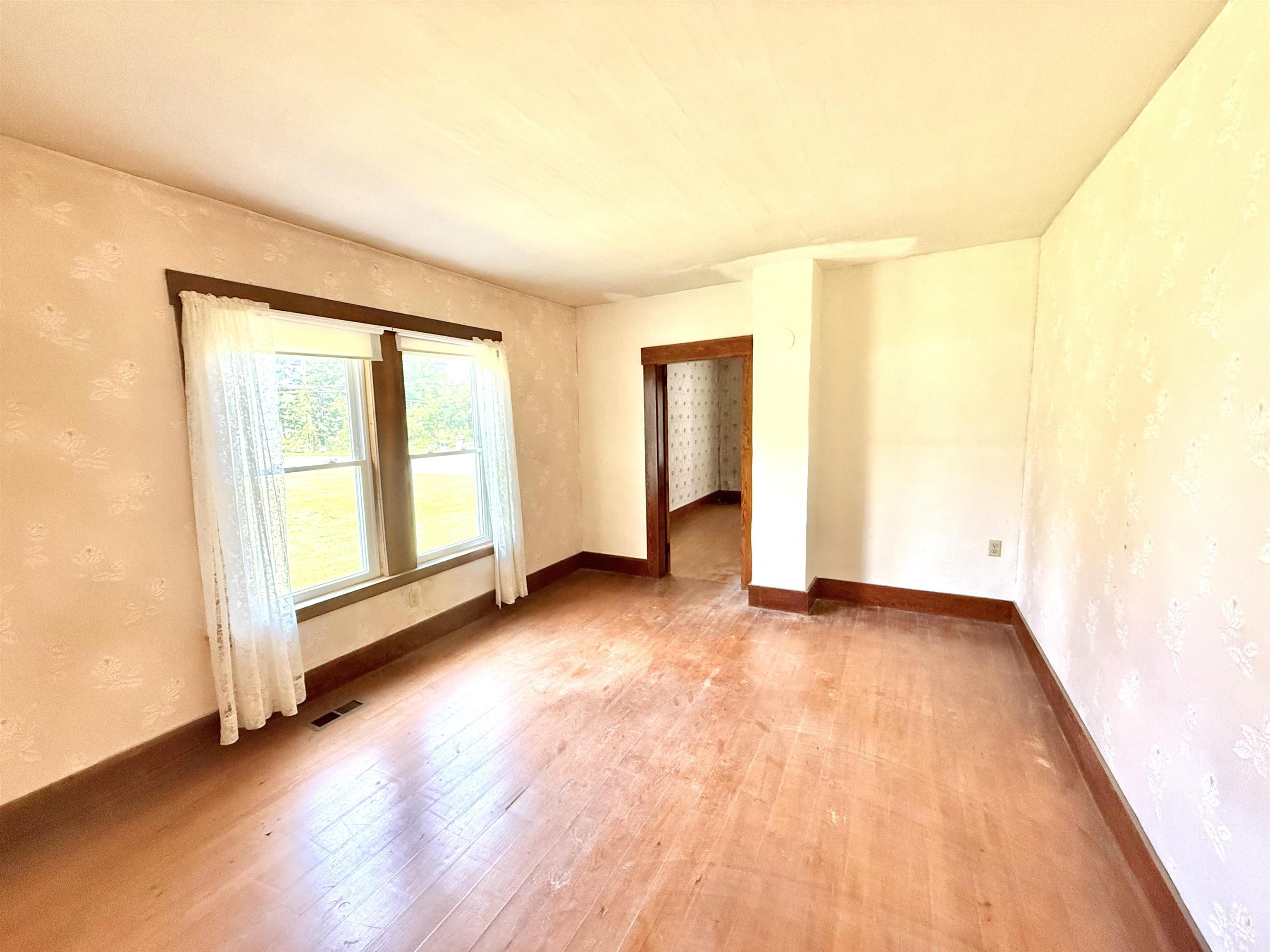 4706 Highway 5 Barnet, VT 05050 - Photo 15 of 51