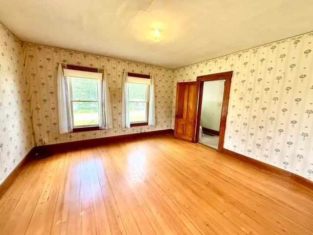 $339,000 | 4706 Highway 5, Barnet, VT 05050