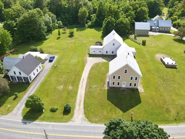 $339,000 | 4706 Highway 5, Barnet, VT 05050