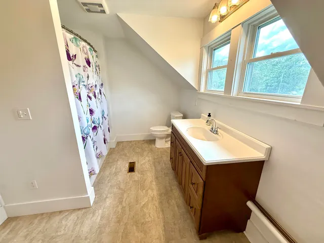 $339,000 | 4706 Highway 5, Barnet, VT 05050