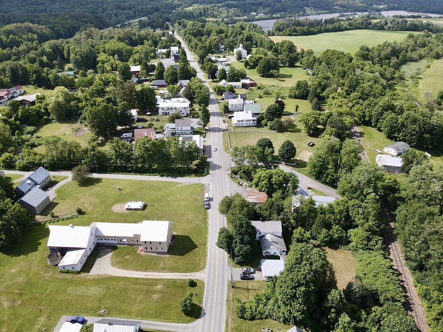 4706 Highway 5 Barnet, VT 05050 - Photo 4 of 51