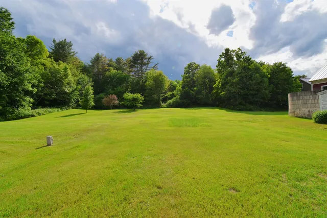 $339,000 | 4706 Highway 5, Barnet, VT 05050