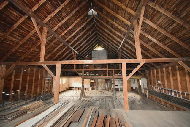 $339,000 | 4706 Highway 5, Barnet, VT 05050