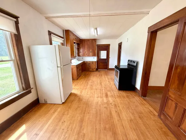 $339,000 | 4706 Highway 5, Barnet, VT 05050