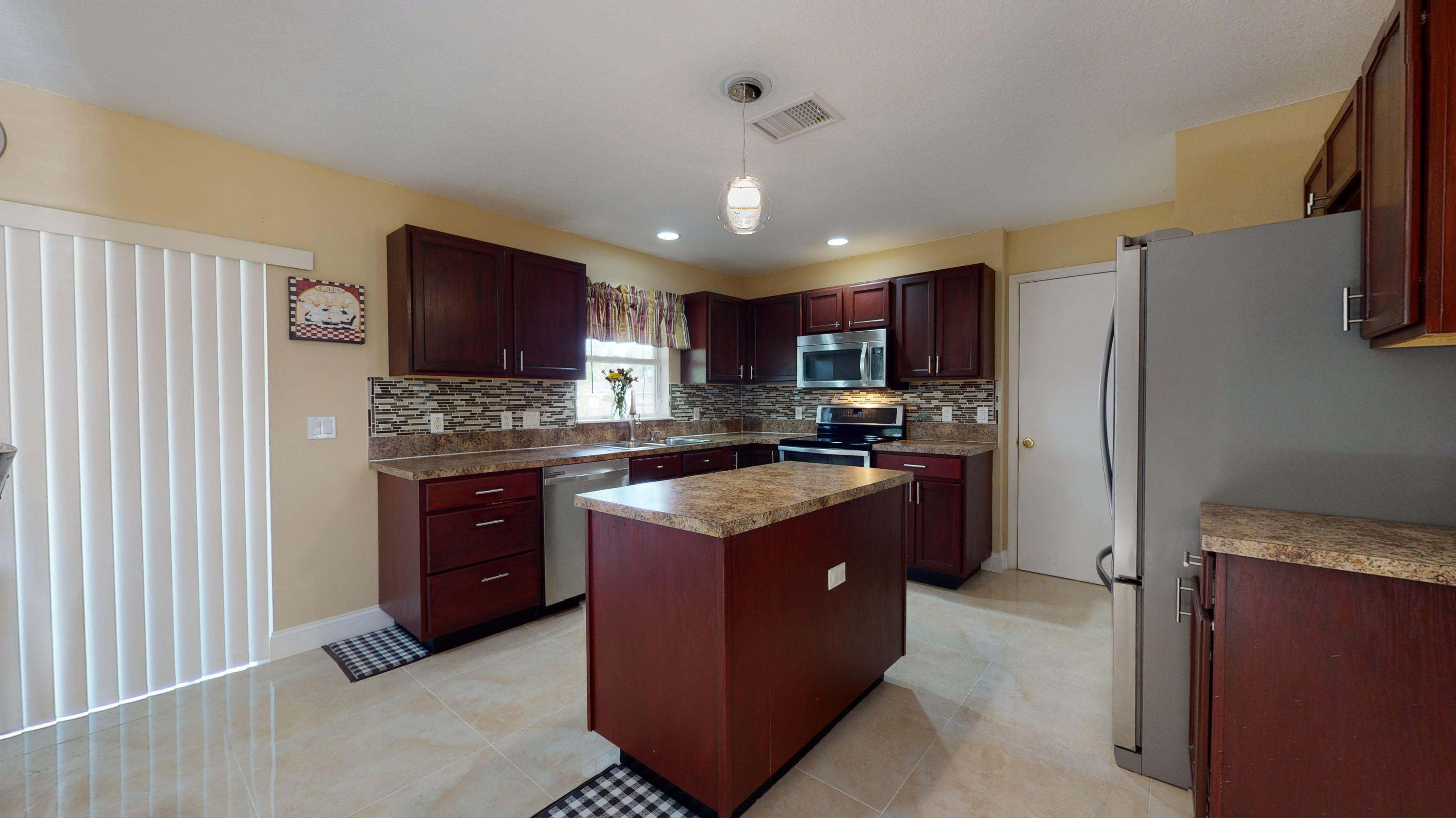 1925 Southwest Libra Lane Port St. Lucie, FL 34984 - Photo 5 of 33 06_Kitchen (4)