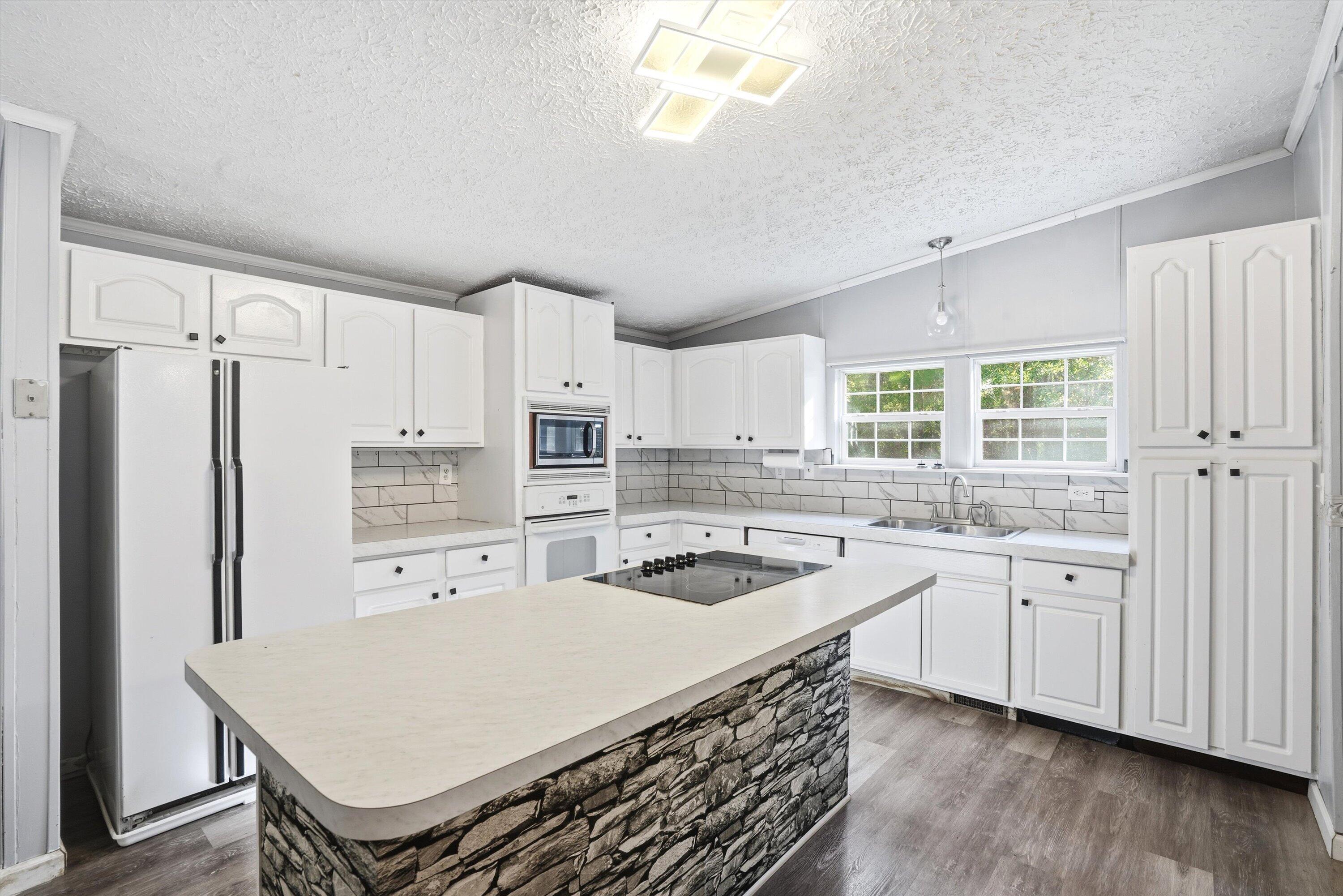 120 Princess Lane Cross, SC 29436 - Photo 14 of 37 15-012_SNY08977