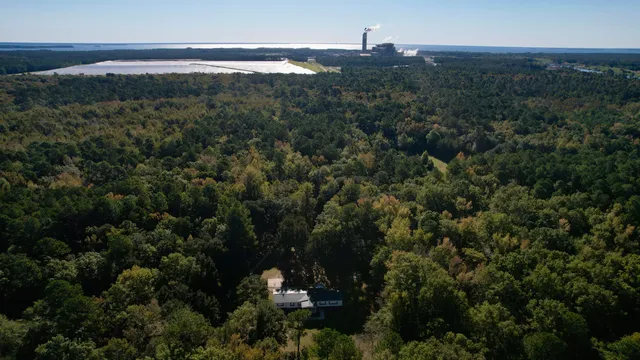 $280,000 | 120 Princess Lane, Cross, SC 29436