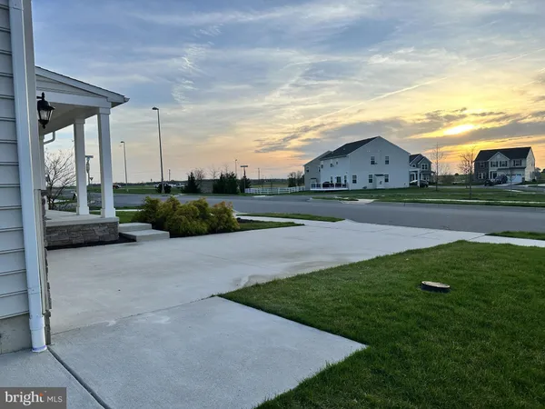 $720,000 | 712 Wallasey Drive, Middletown, DE 19709