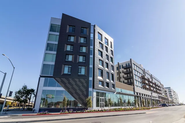 $539,900 | 260 Brooklyn Basin Way, Unit 519, Oakland, CA 94606