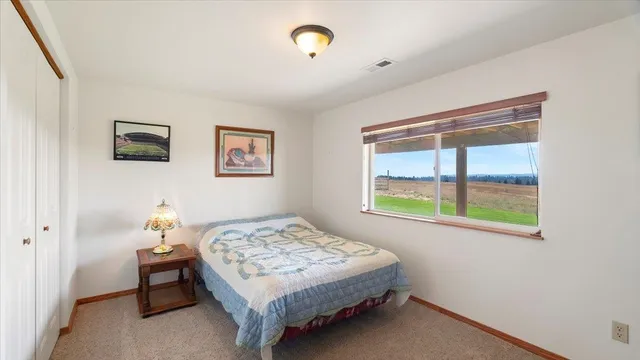 $899,900 | 304 East Burk Road, Colbert, WA 99005