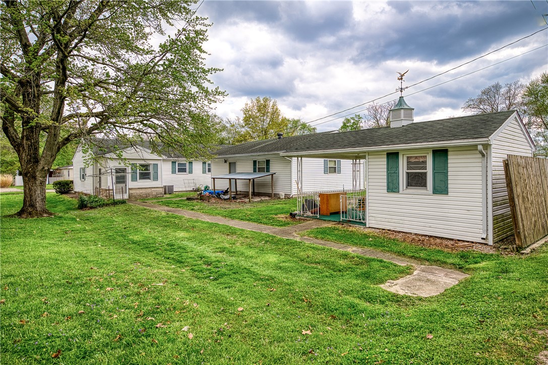 902 Locust Street Marshall, IL 62441 - Photo 19 of 21