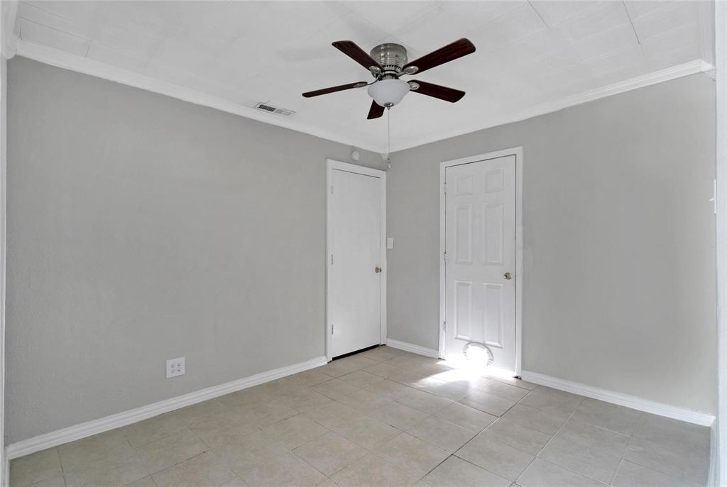 6104 Kelly Elliott Road Arlington, TX 76001 - Photo 23 of 25 wooden floor in an empty room