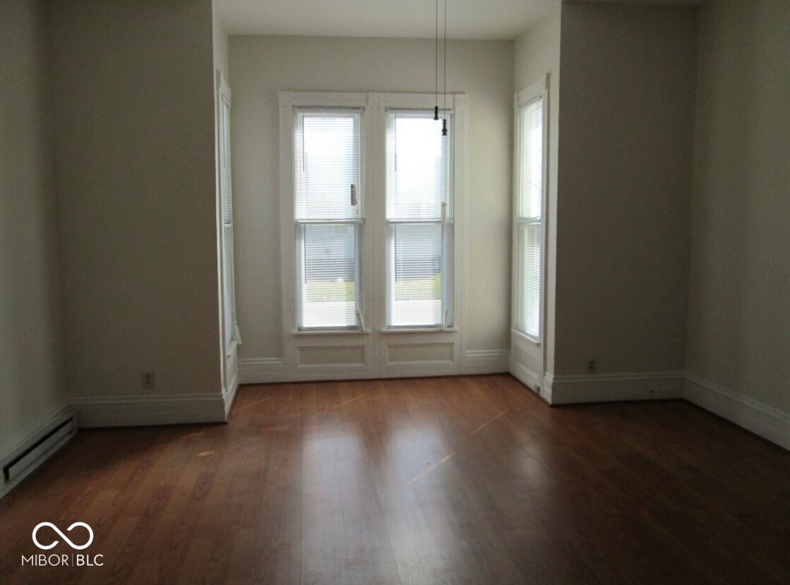 1702 Maple Street Columbus, IN 47201 - Photo 10 of 30 Gallery Image 10