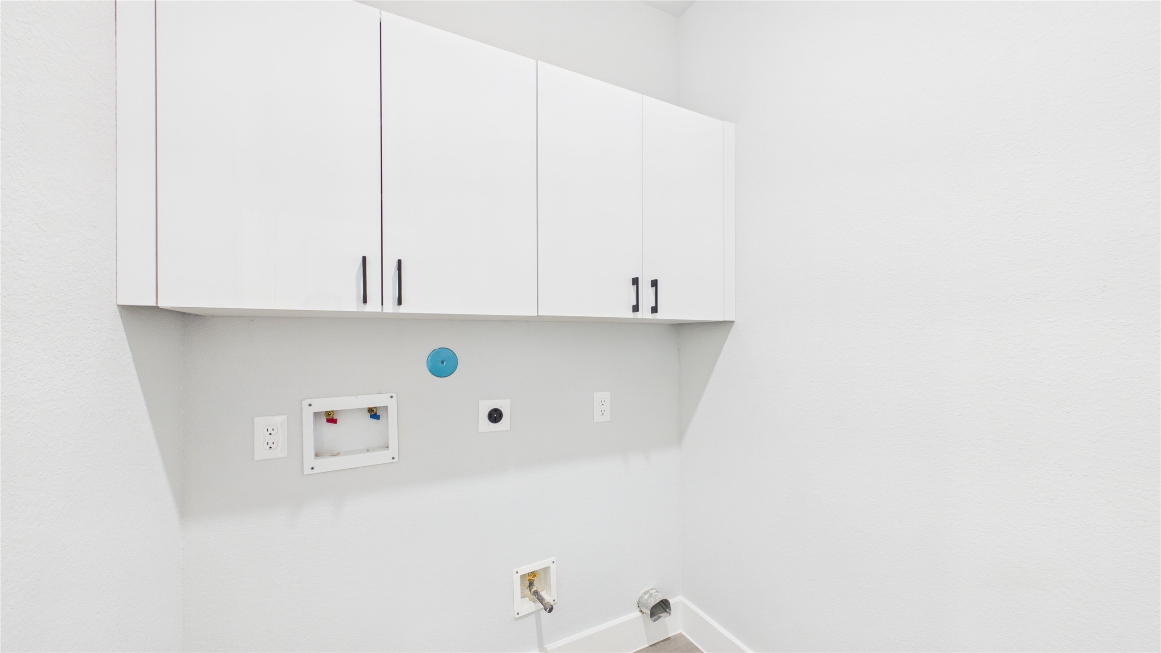 3748 Corder Street Houston, TX 77021 - Photo 25 of 31 Laundry area