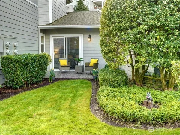 $445,500 | 22527 Southeast 38th Terrace, Unit 1424, Issaquah, WA 98029