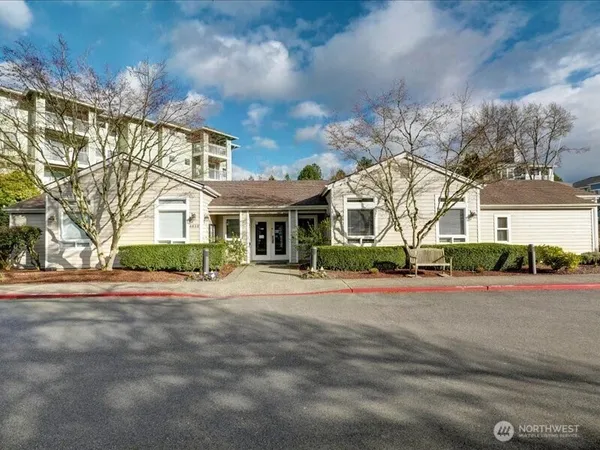$445,500 | 22527 Southeast 38th Terrace, Unit 1424, Issaquah, WA 98029