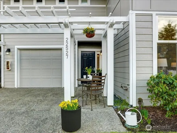 $445,500 | 22527 Southeast 38th Terrace, Unit 1424, Issaquah, WA 98029