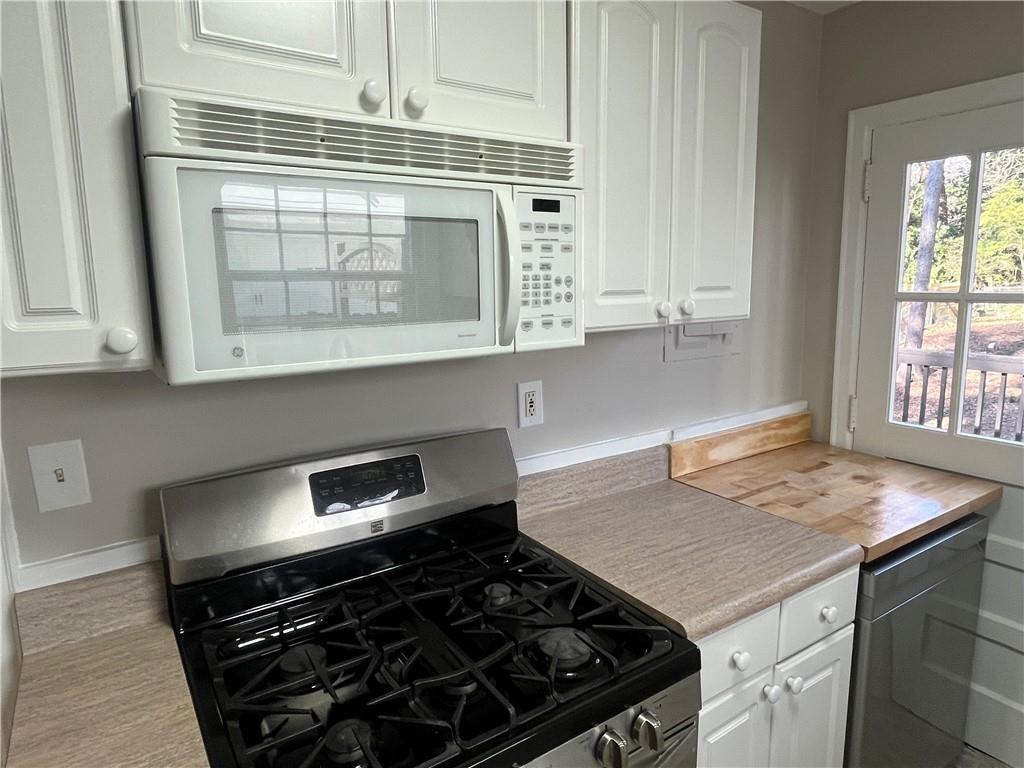 1192 Kingsley Circle Northeast Atlanta, GA 30324 - Photo 15 of 33