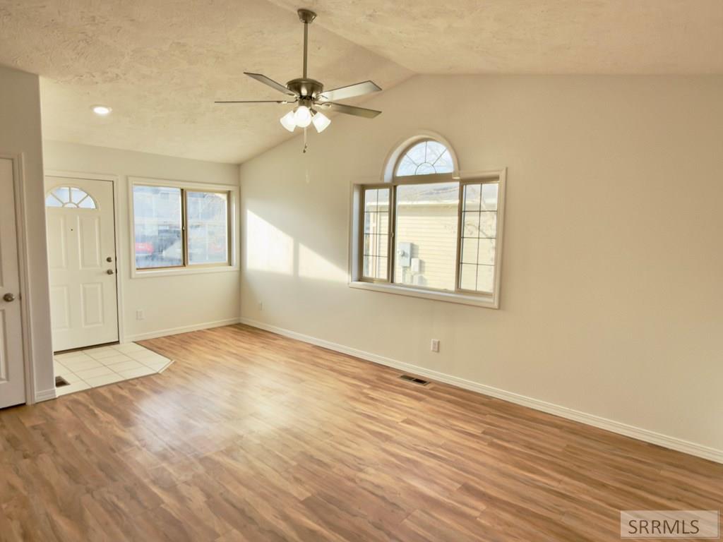 1504 Falcon Drive Ammon, ID 83406 - Photo 13 of 43 Main Living Area