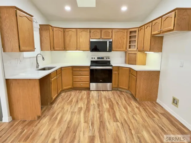 $380,000 | 1504 Falcon Drive, Ammon, ID 83406