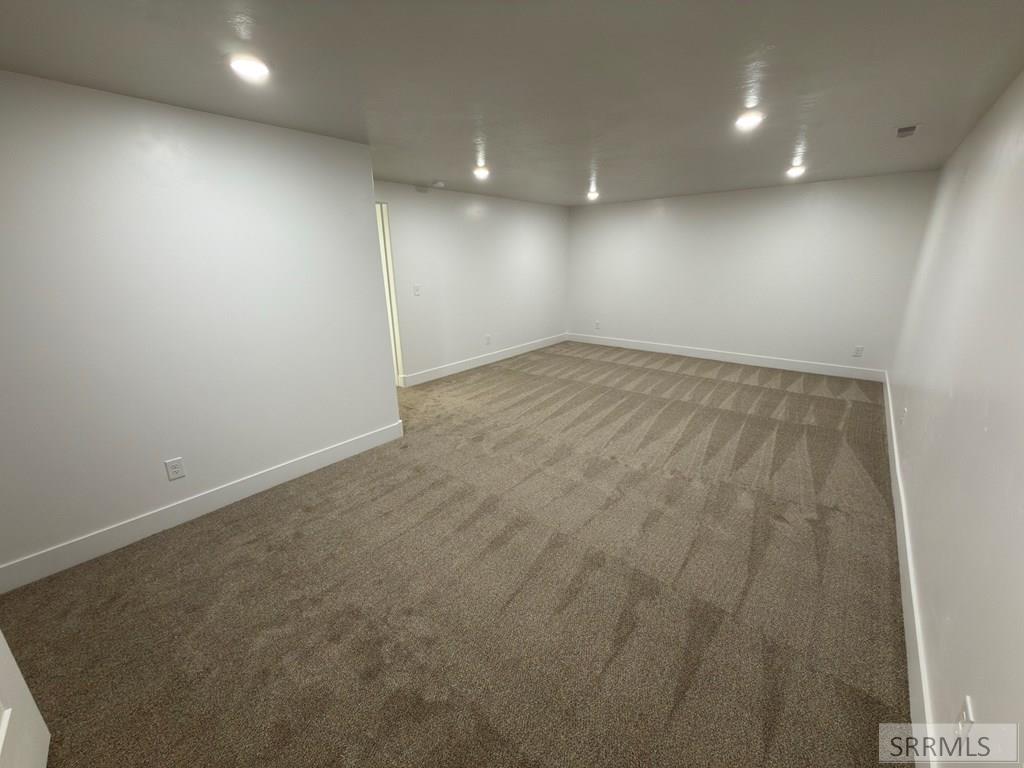 1504 Falcon Drive Ammon, ID 83406 - Photo 37 of 43