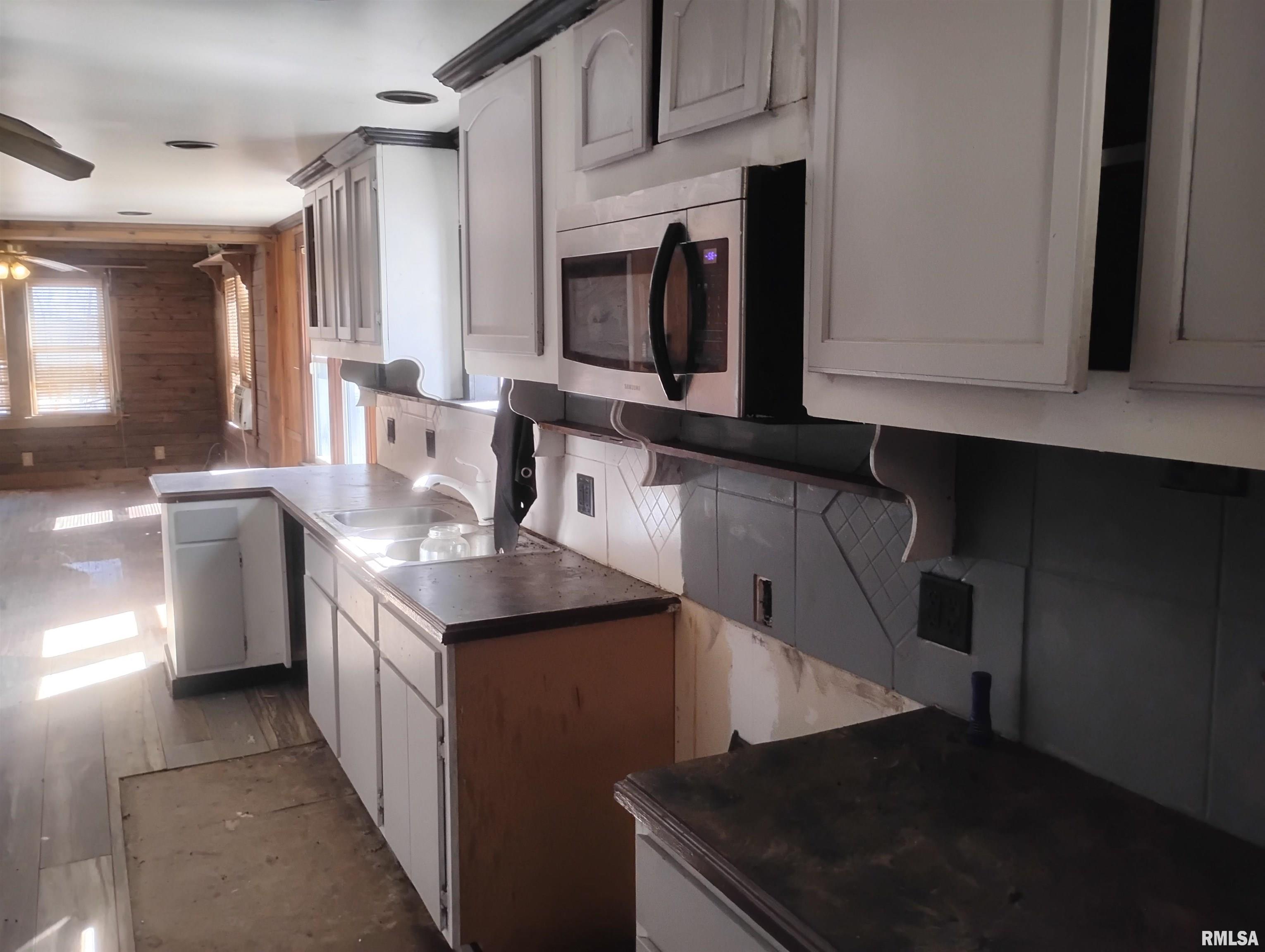 5617 West Rt 24 Bypass Street Peoria, IL 61607 - Photo 11 of 21