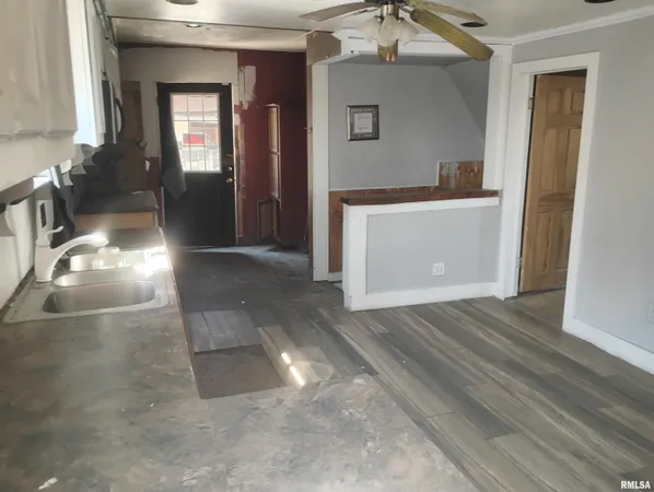 $39,900 | 5617 West Rt 24 Bypass Street, Peoria, IL 61607