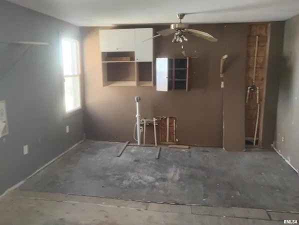 $39,900 | 5617 West Rt 24 Bypass Street, Peoria, IL 61607