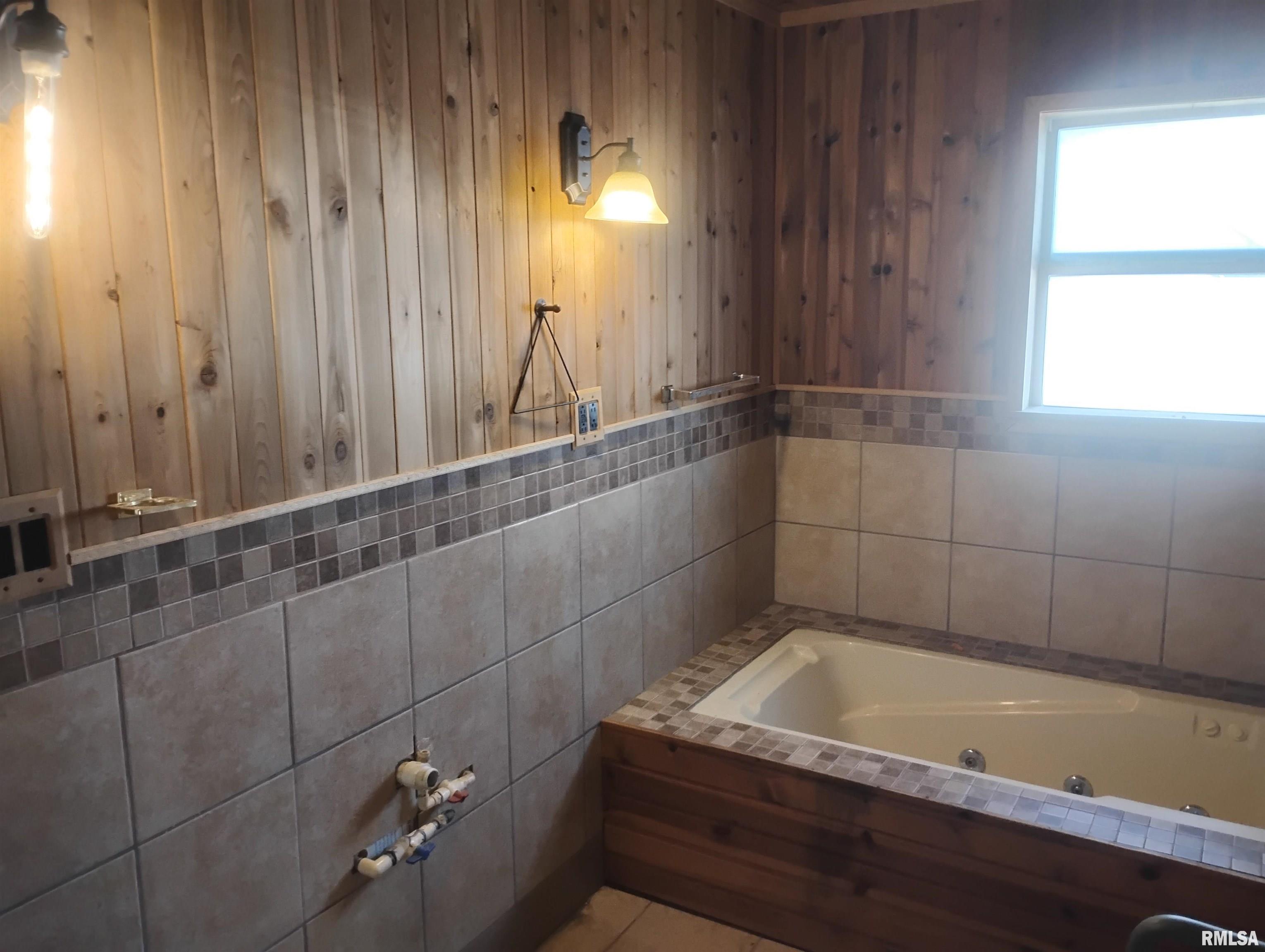 5617 West Rt 24 Bypass Street Peoria, IL 61607 - Photo 15 of 21