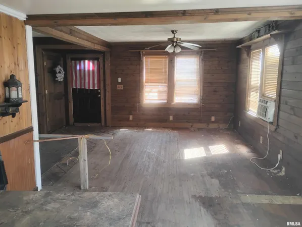 $39,900 | 5617 West Rt 24 Bypass Street, Peoria, IL 61607