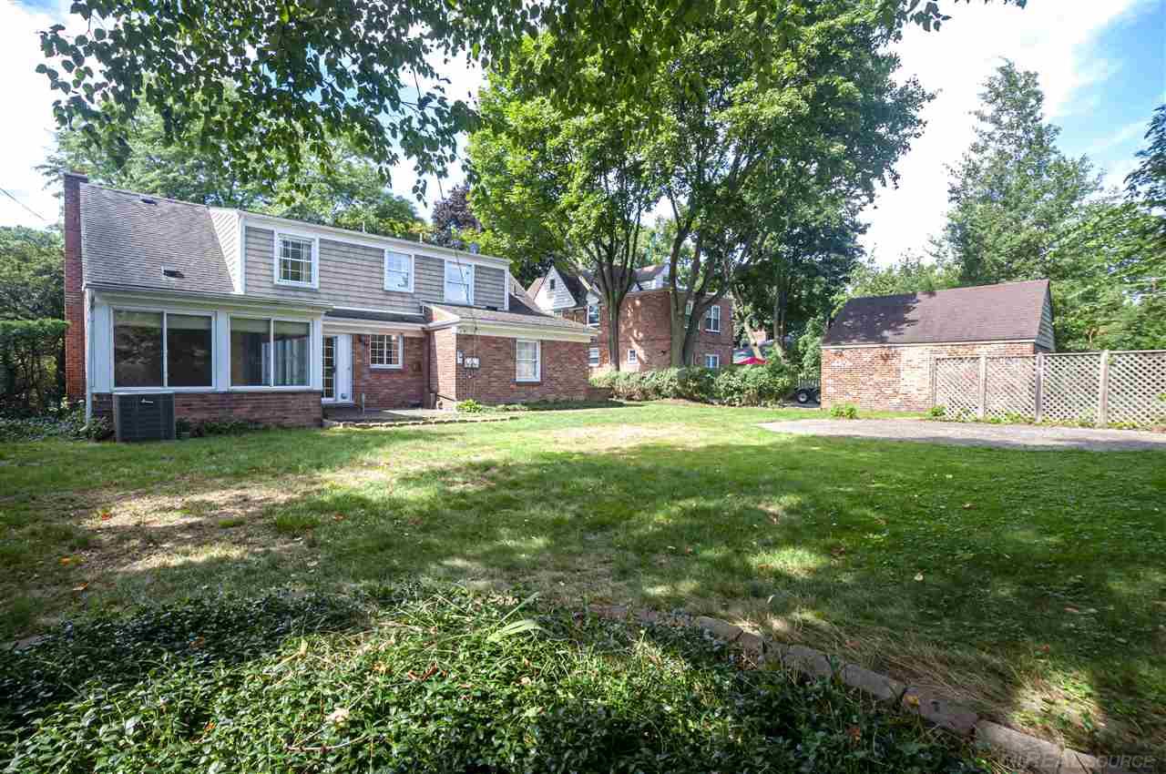 88 Roslyn Road Grosse Pointe Shores, MI 48236 - Photo 41 of 43