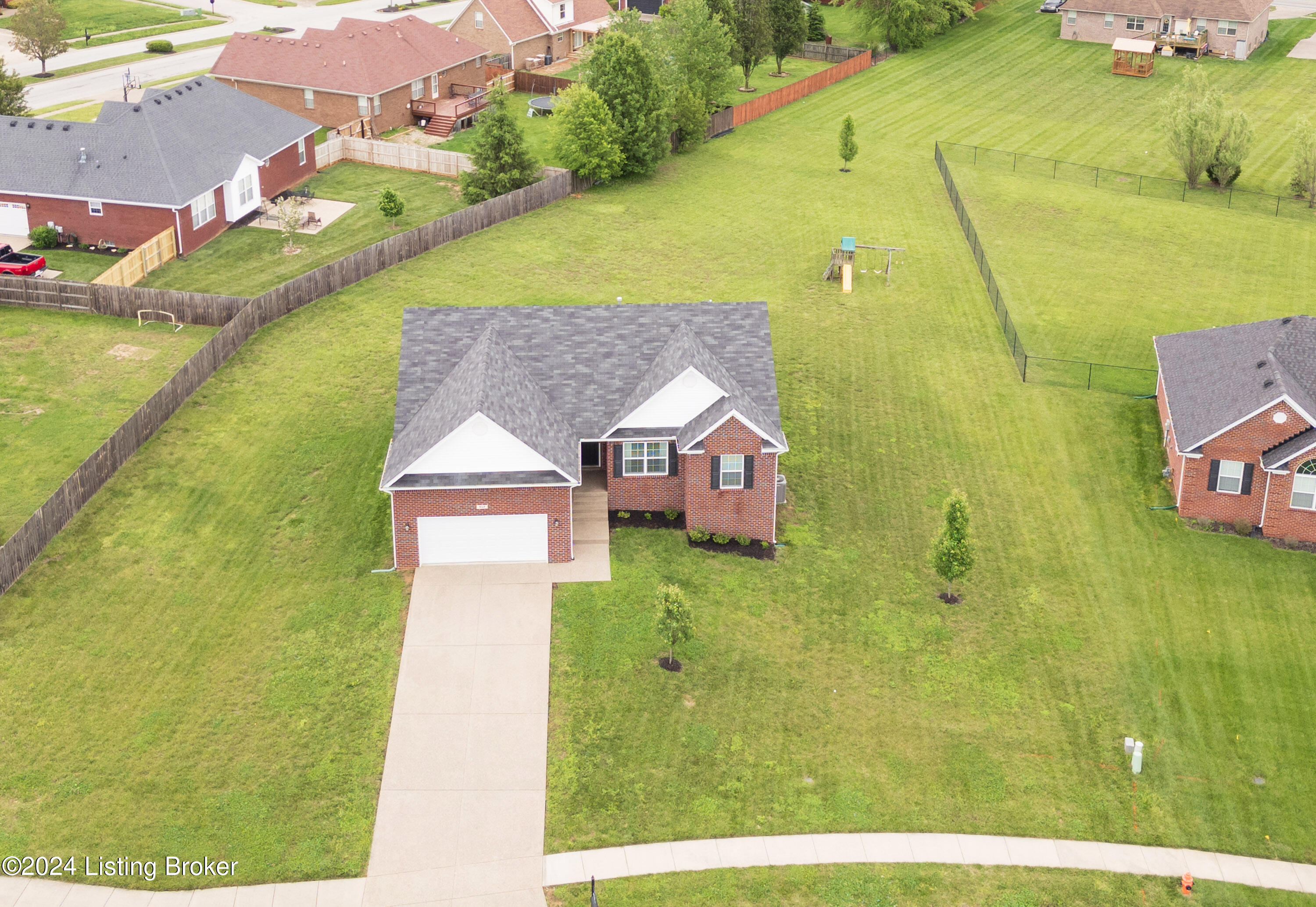 352 Autumn Ridge Drive Mount Washington, KY 40047 - Photo 6 of 39 007