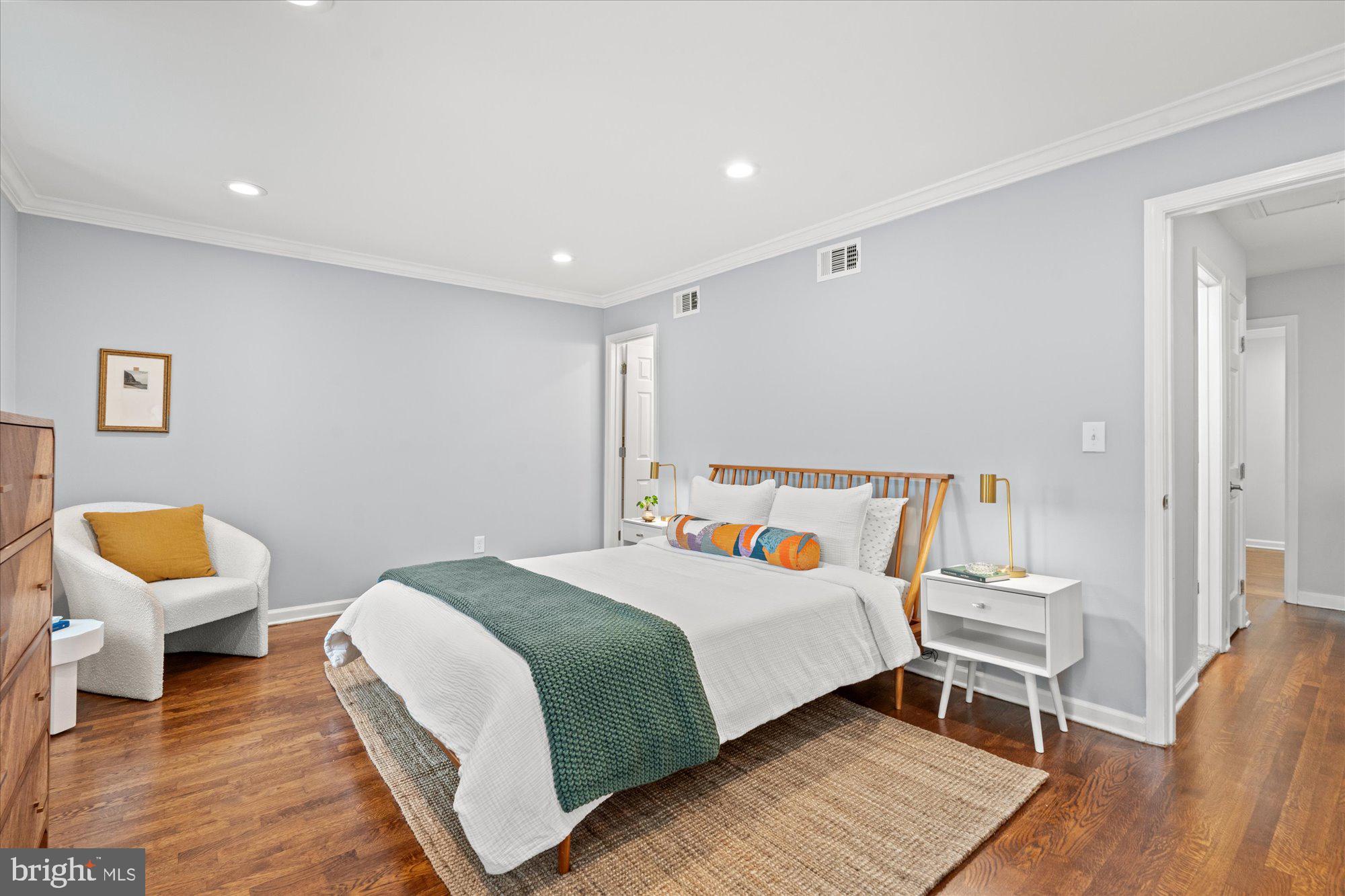 7020 Alicent Place McLean, VA 22101 - Photo 17 of 33 Primary suite