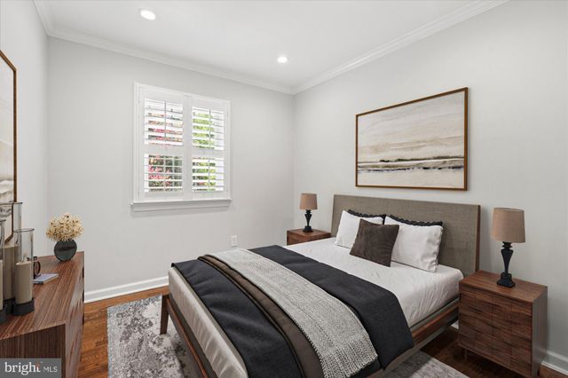 $929,900 | 7020 Alicent Place, McLean, VA 22101