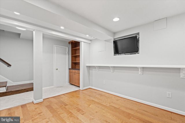 $929,900 | 7020 Alicent Place, McLean, VA 22101