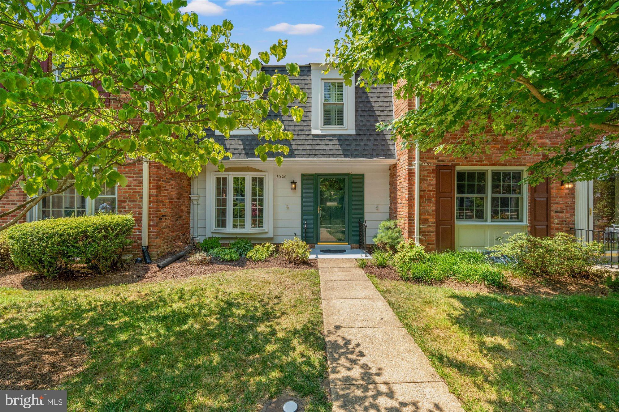 7020 Alicent Place McLean, VA 22101 - Photo 3 of 33 7020 Alicent Place