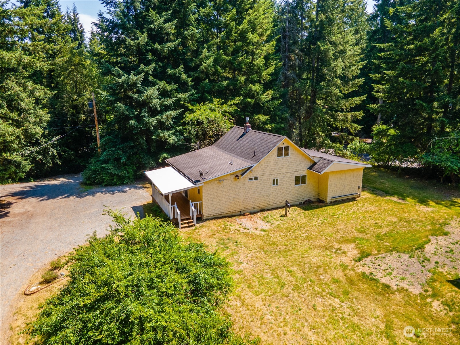 4189 Campbell Road Clinton, WA 98236 - Photo 1 of 39 Gallery Image 1