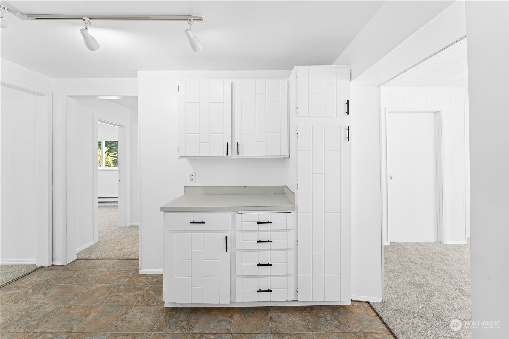 4189 Campbell Road Clinton, WA 98236 - Photo 16 of 39 Gallery Image 16