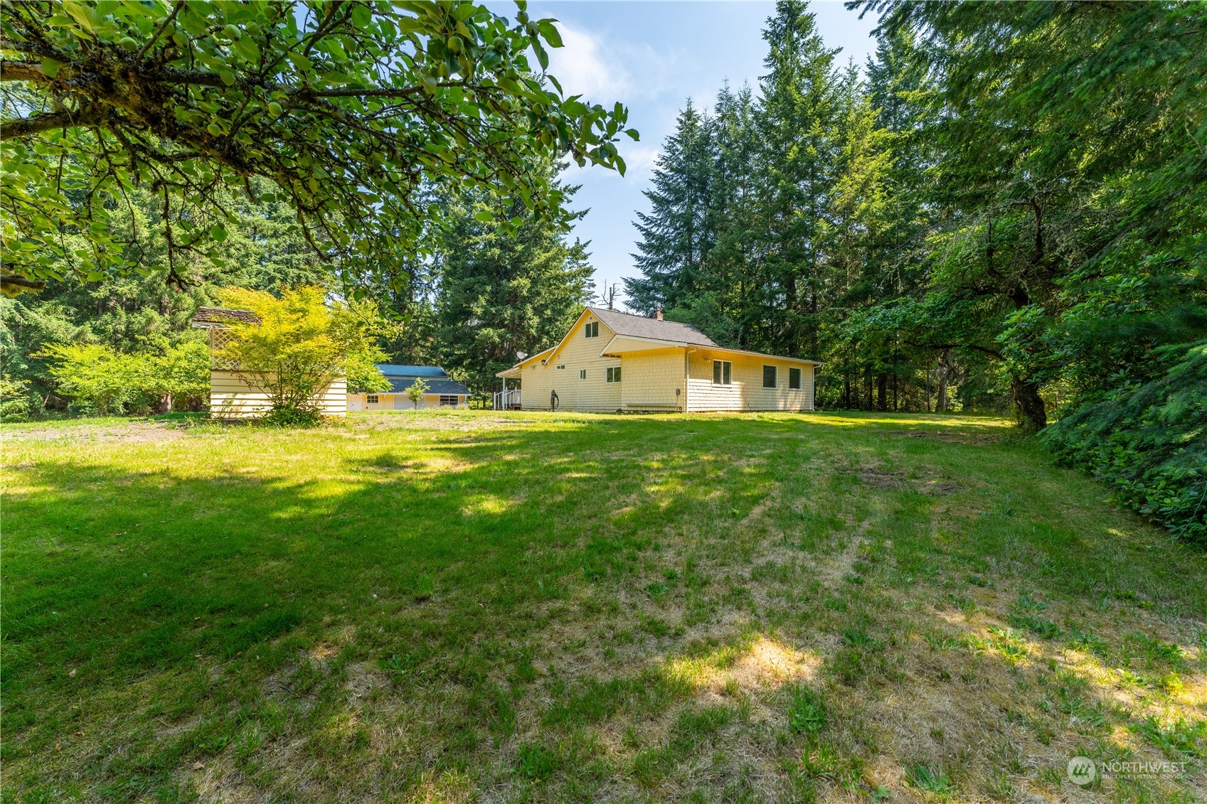 4189 Campbell Road Clinton, WA 98236 - Photo 33 of 39 Gallery Image 33