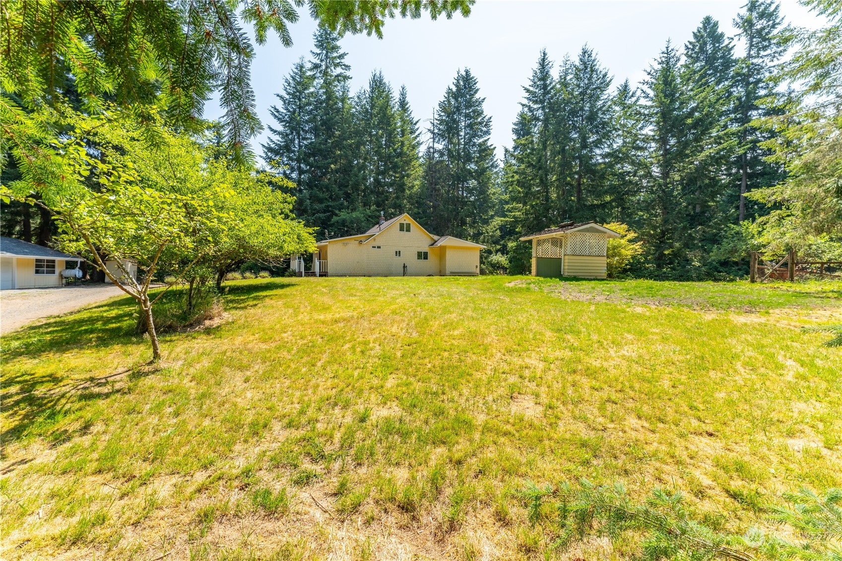 4189 Campbell Road Clinton, WA 98236 - Photo 34 of 39 Gallery Image 34