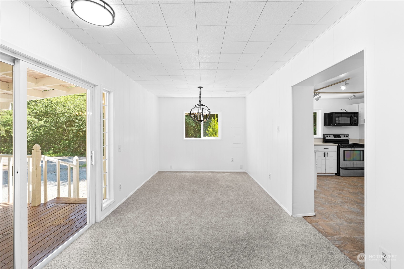 4189 Campbell Road Clinton, WA 98236 - Photo 10 of 39 Gallery Image 10