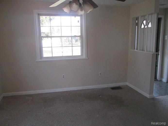 2270 Lindell Road Sterling Heights, MI 48310 - Photo 5 of 35