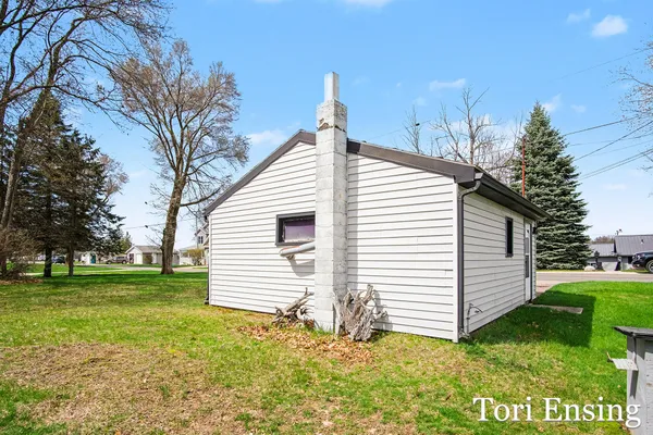 $460,000 | 2662 Lakeside Drive, Stanton, MI 48888