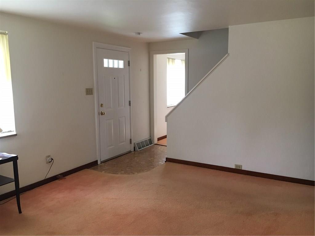 859 Hamil Road Verona, PA 15147 - Photo 3 of 17 Gallery Image 3